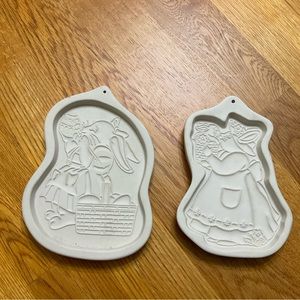 VTG Longaberger Pottery Cookie Mold Bundle of Two Easter bunnies .